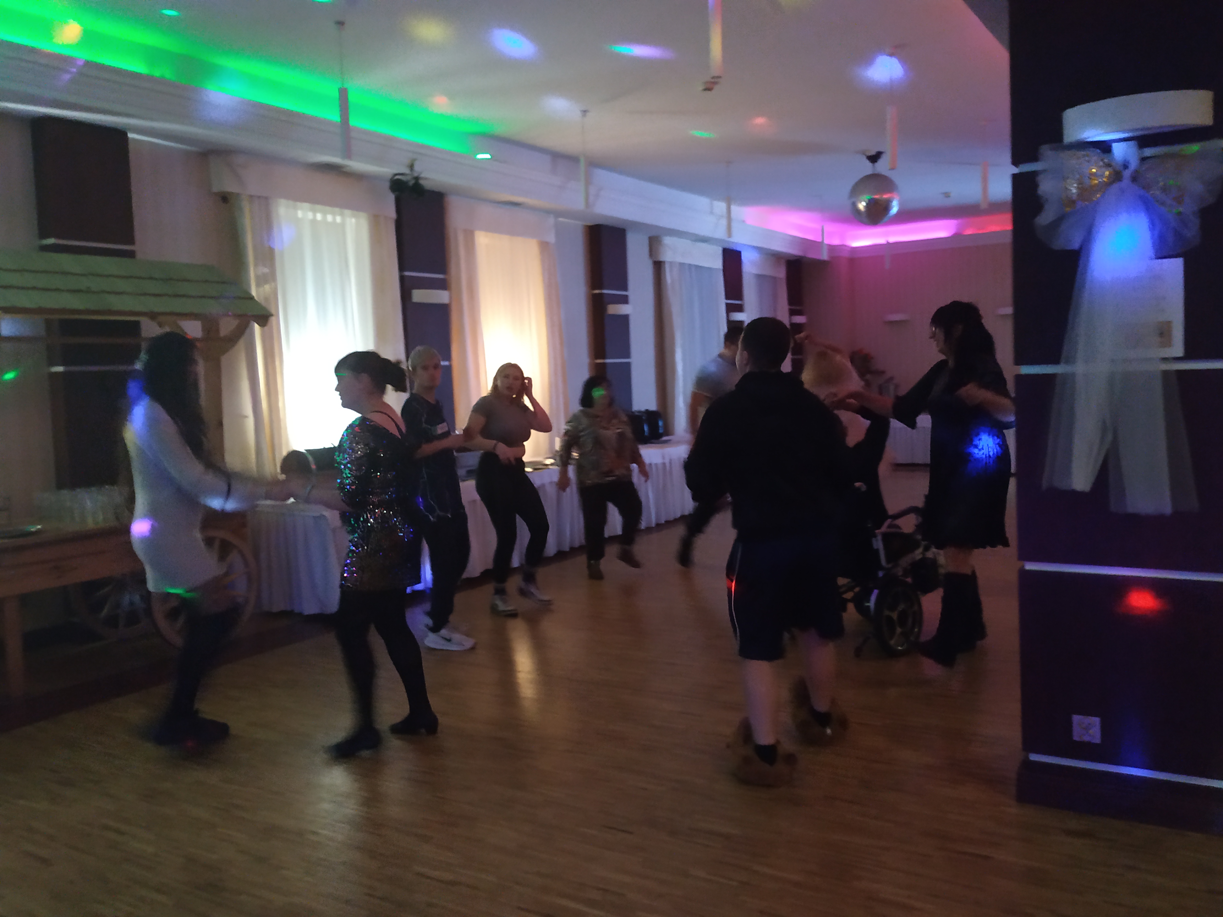 Miniatura zdjęcia: Dyskoteka